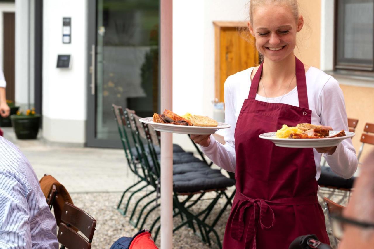 Hotel Gasthof Rosenwirt Au in der Hallertau Eksteriør bilde